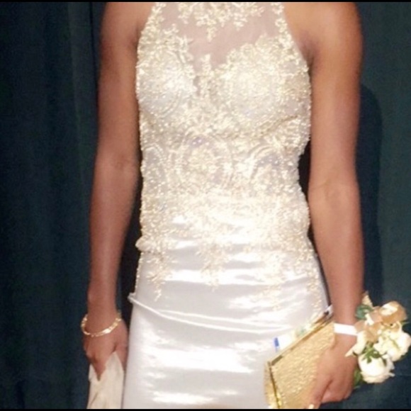 Champagne colored prom dress - size 2 - Picture 7 of 8